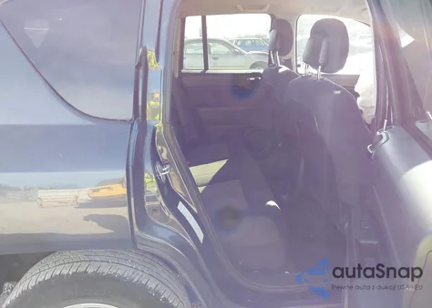 2014 Jeep Compass Sport z USA, uszkodzony, nr VIN 1C4NJCBA8ED800913